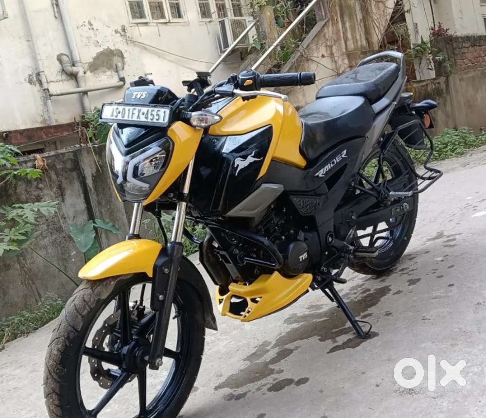 TVS Raider 125  bike is on showroom condition