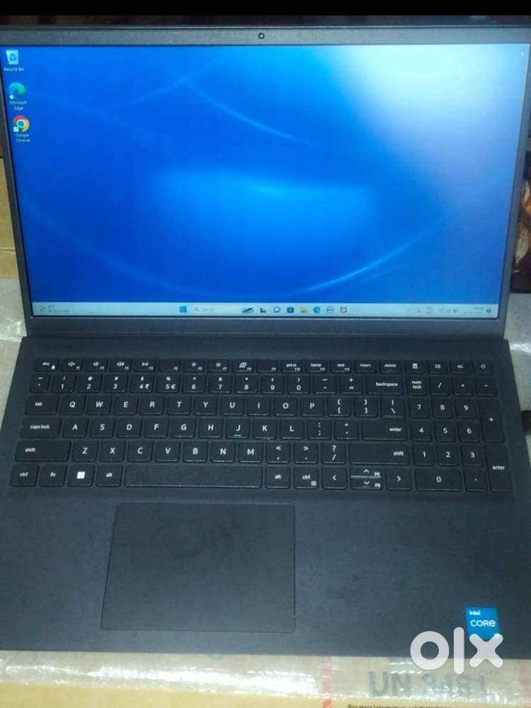 Dell Inspiron 15 3520 (11th Gen i3 / 8GB / 512GB SSD)