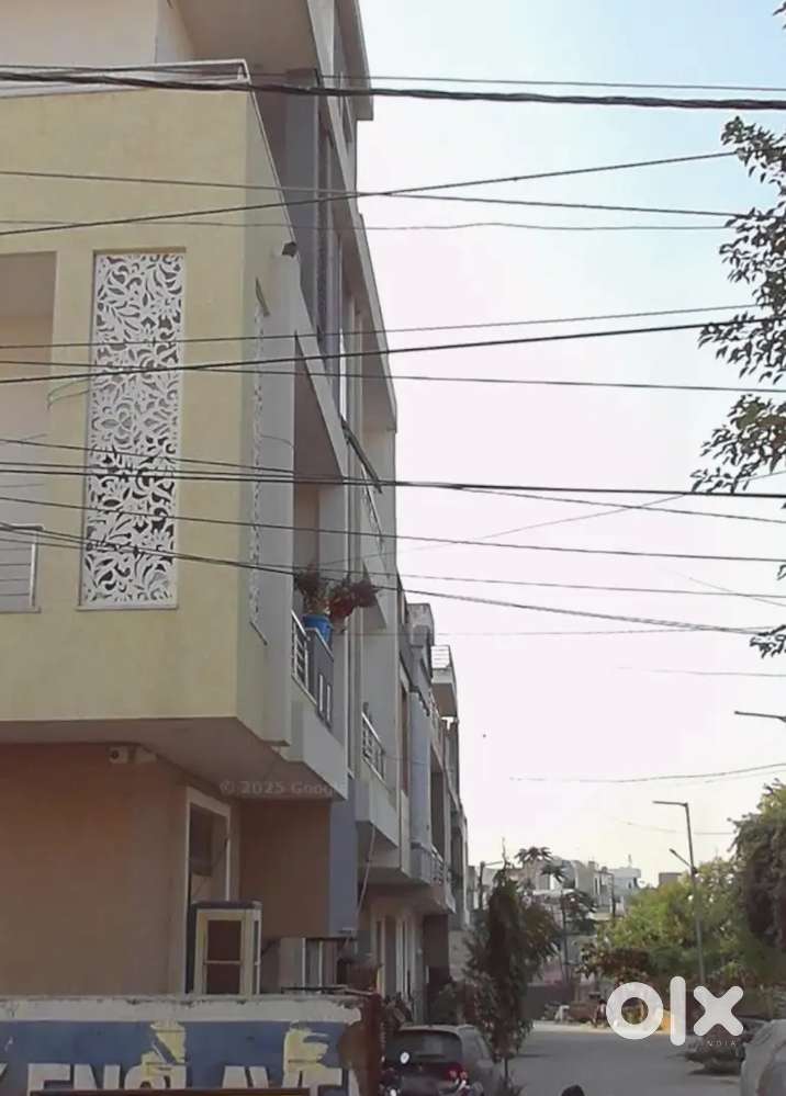 Need flatmate (only for girls)