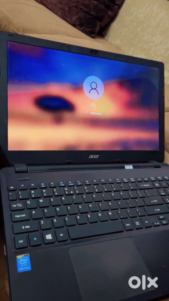 Acer laptop with good battery Health , 256 gb ssd ,fix price