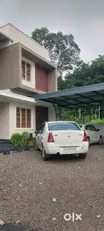 4 BHK,2800 Sq,11Cent,600 M Highway,Kuthukuzy-Kothamangalam,1.10Cr.