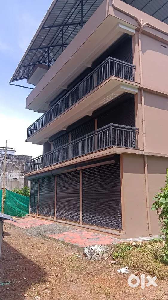 Building for rent near kottaparamba hospital