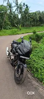 Pulsar 220F