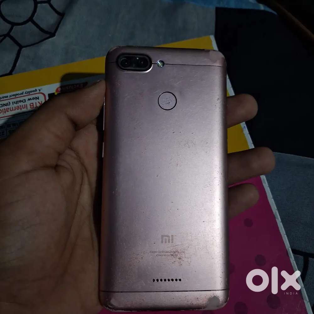 Five years old phone a mi 6a