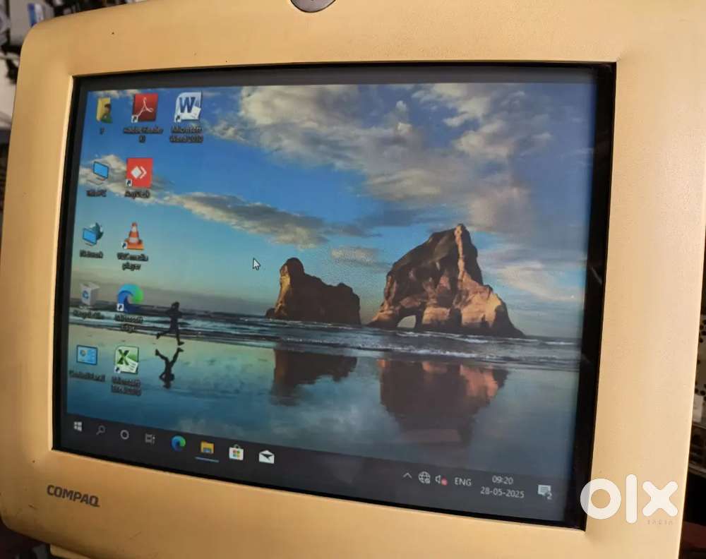 CRT MONITOR