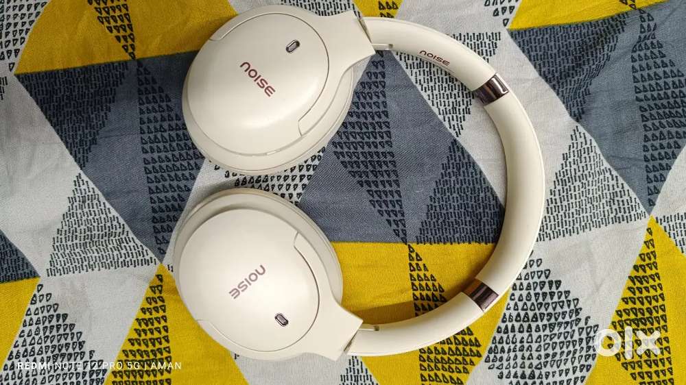 Noise Airwave Max 4 Headphones