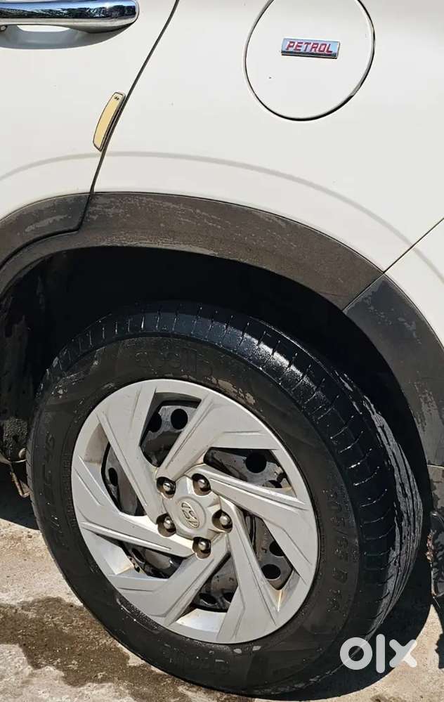 Creta Original Steel Rims & Tyres R16 (सिर्फ स्टील रिम्स भी सेल के लिए