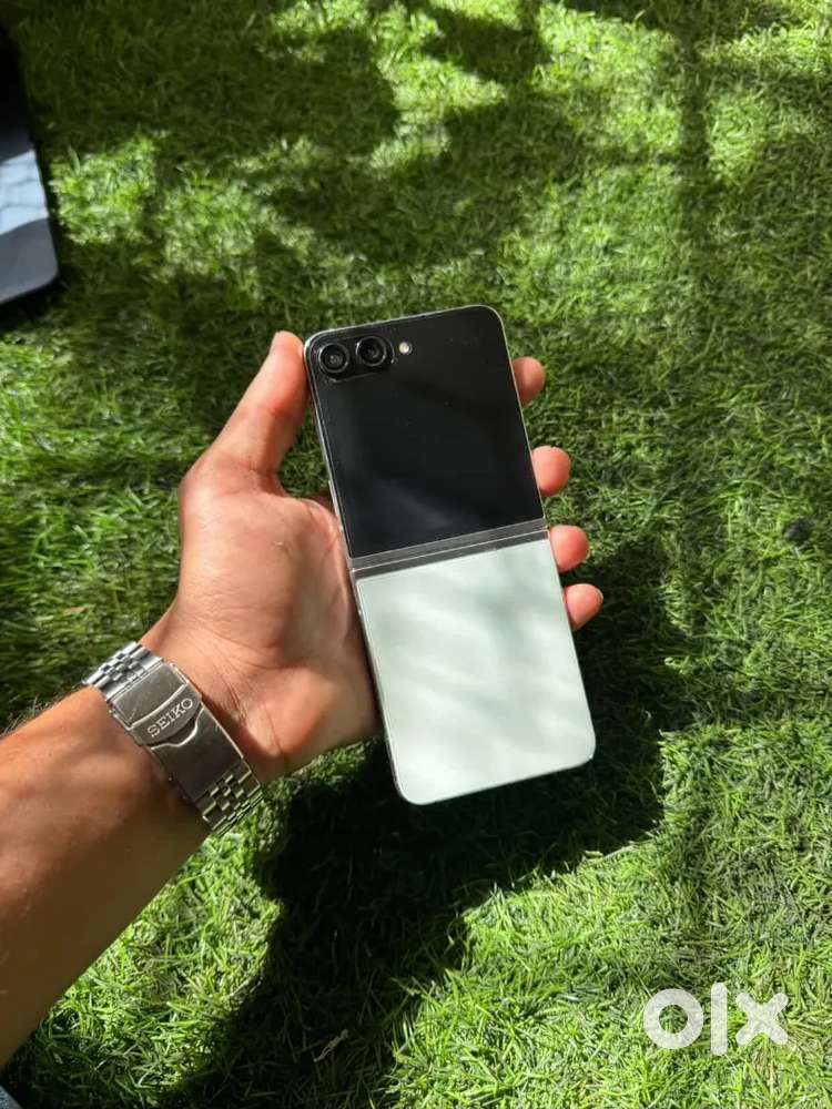 Samsung Z flip5 256 gb