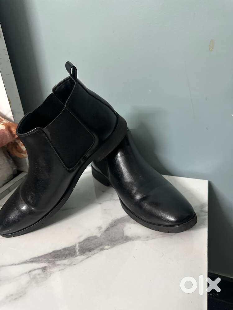 Chelsea boot shoes