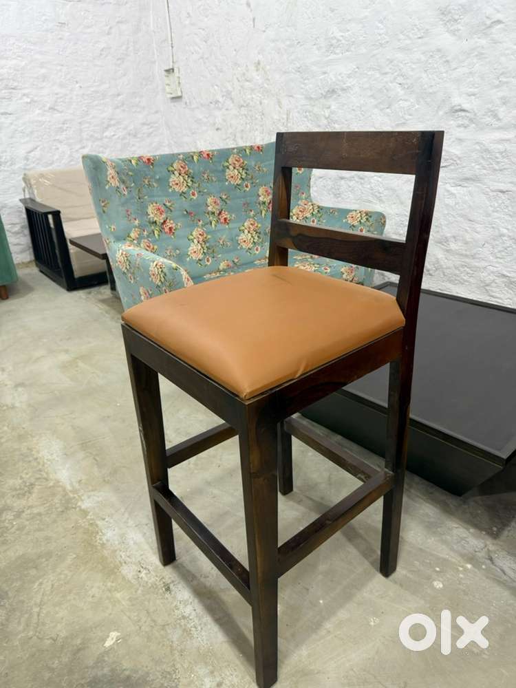 URBAN LADDER ;  ALACA Bar Stool Sheesham Wood For UPTO 70% OFF SALE.