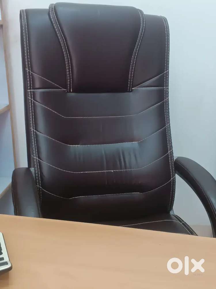 Need female Office assistant