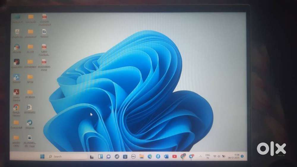 Dell Inspiron 14 7420 2-in-1  Touchscreen Laptop  12th Gen i3  8GB