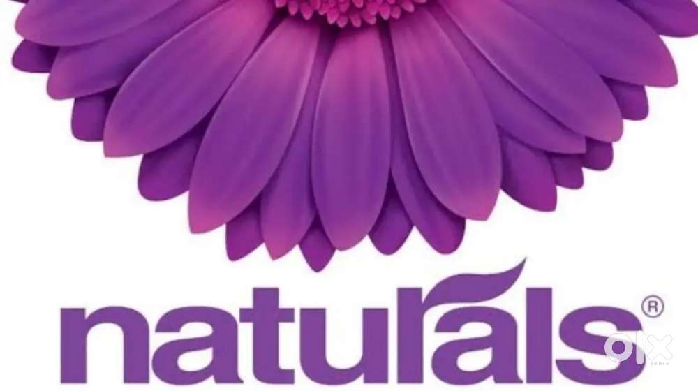 Female asst manager, receptionist