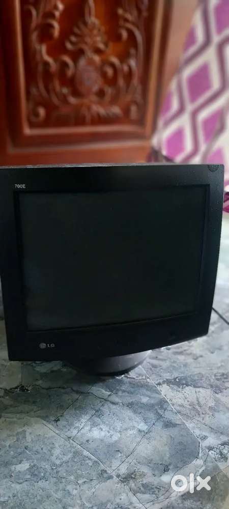 LG crt monitor