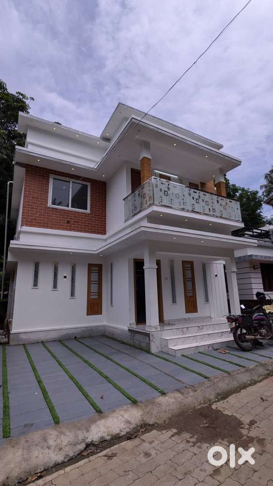 New 3 BHK House for sale nearby Mannuthy - Thrissur
