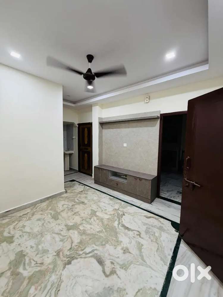 2 bhkfurnished female Bachelors 2 people 0r small family 2 to 3 people