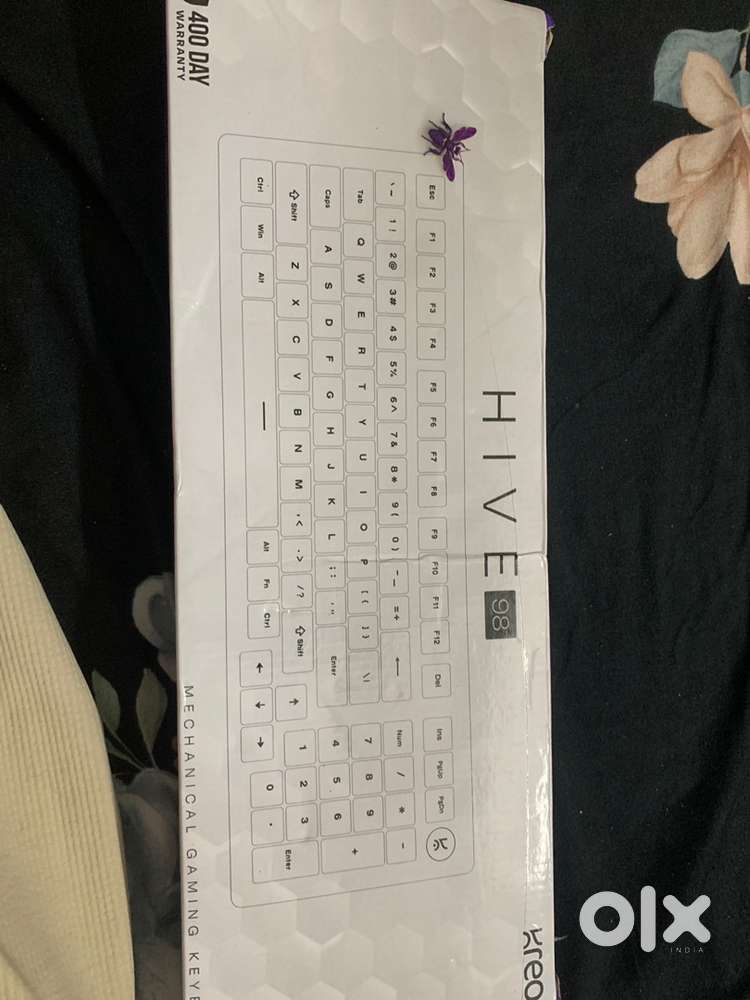 Kreo hive 98 mechanical keyboard brown switches white colour