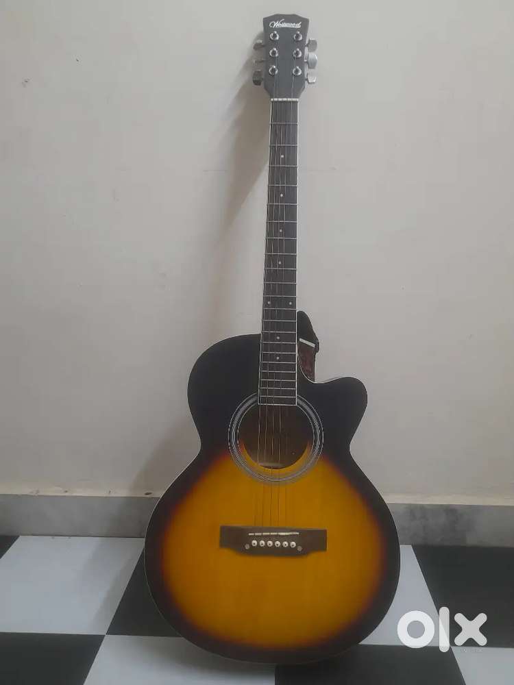 Selling my guitar, 6 month old