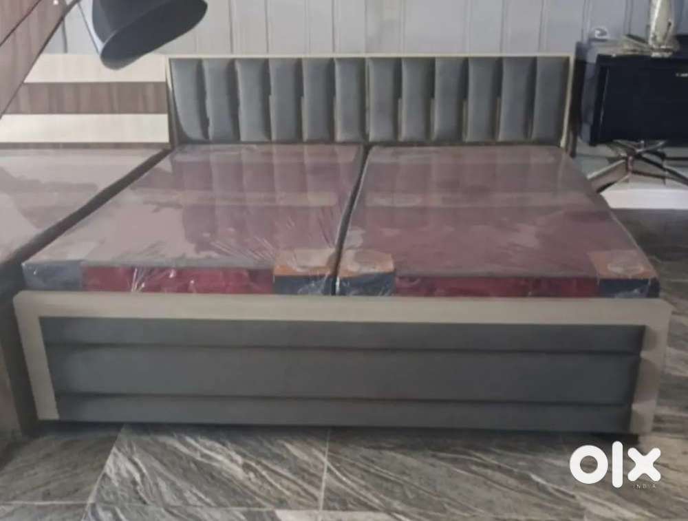 Today Dhamaka buy new double bed 3990, with box -6990/-