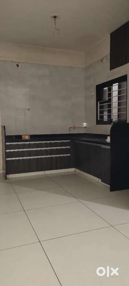 2 BHK semi furnished flat for Rent.