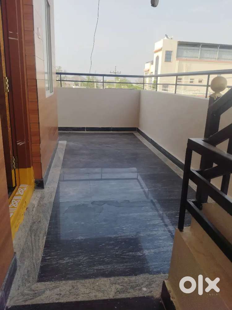 2 BHK East Facing Flat for Rent
