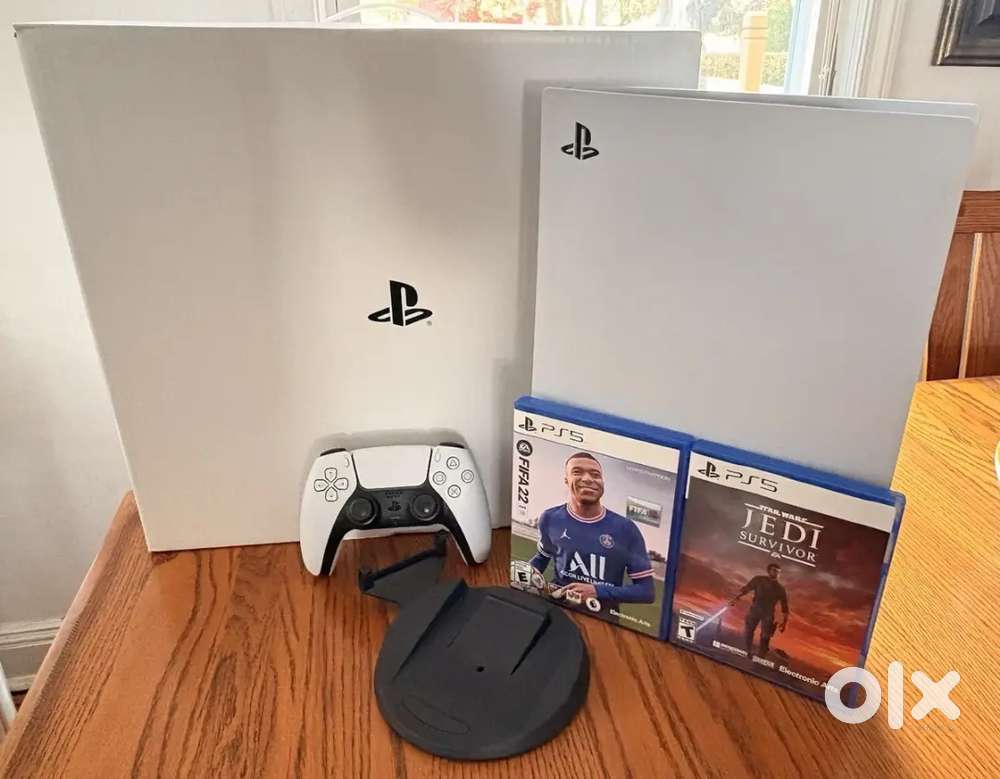 Sony PlayStation 5 Disc Edition CFI-1215A – Great Condition + 2 Games