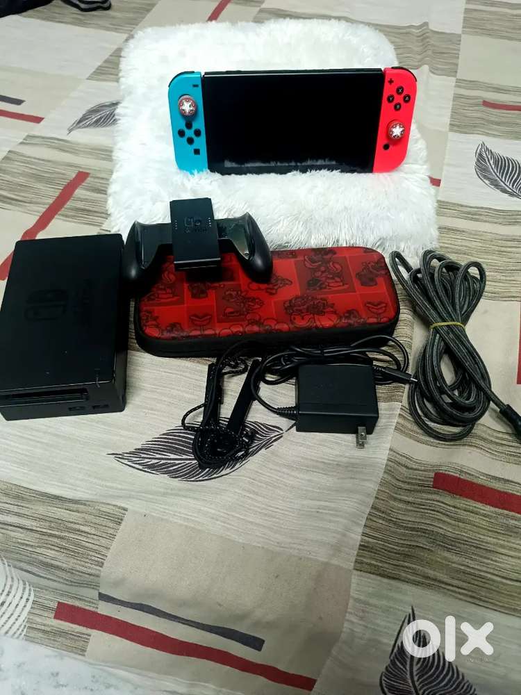Nintendo switch v2 model in very good condition