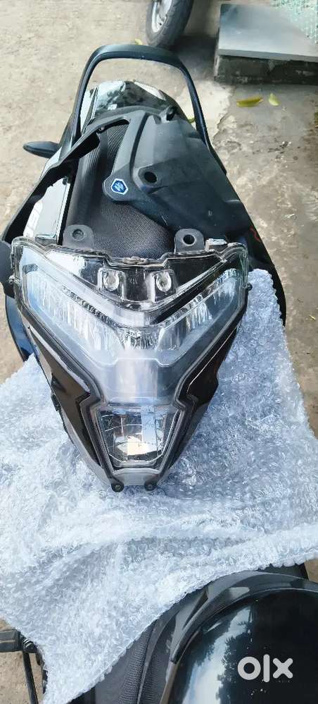 NS 200 health light and assembly
