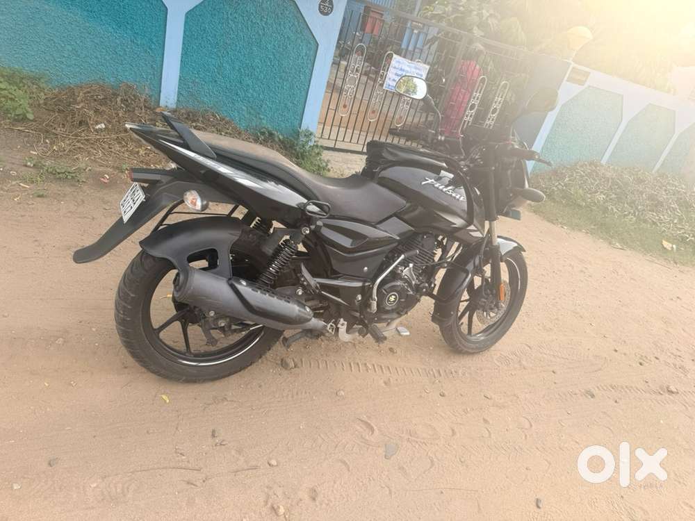 Pulsar 125 less than a year old direct owner