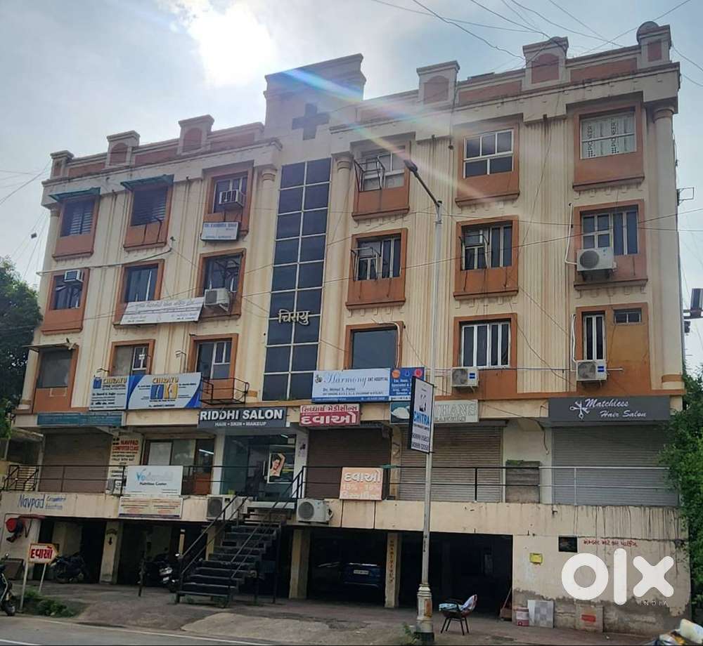 OFFICE IN PALDI, 24 HRS SECURITY, LIFT, CAR PARKING. FIRE NOC