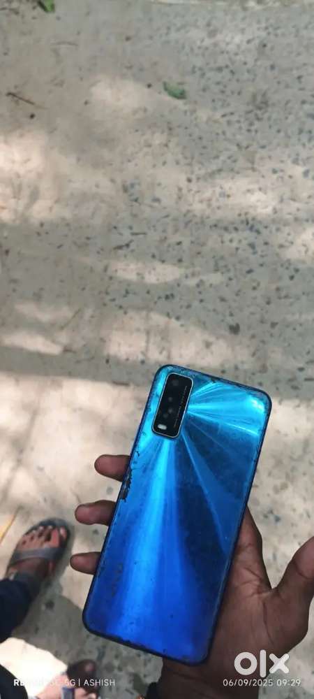 Vivo y20 3/64 4g phone side finger print