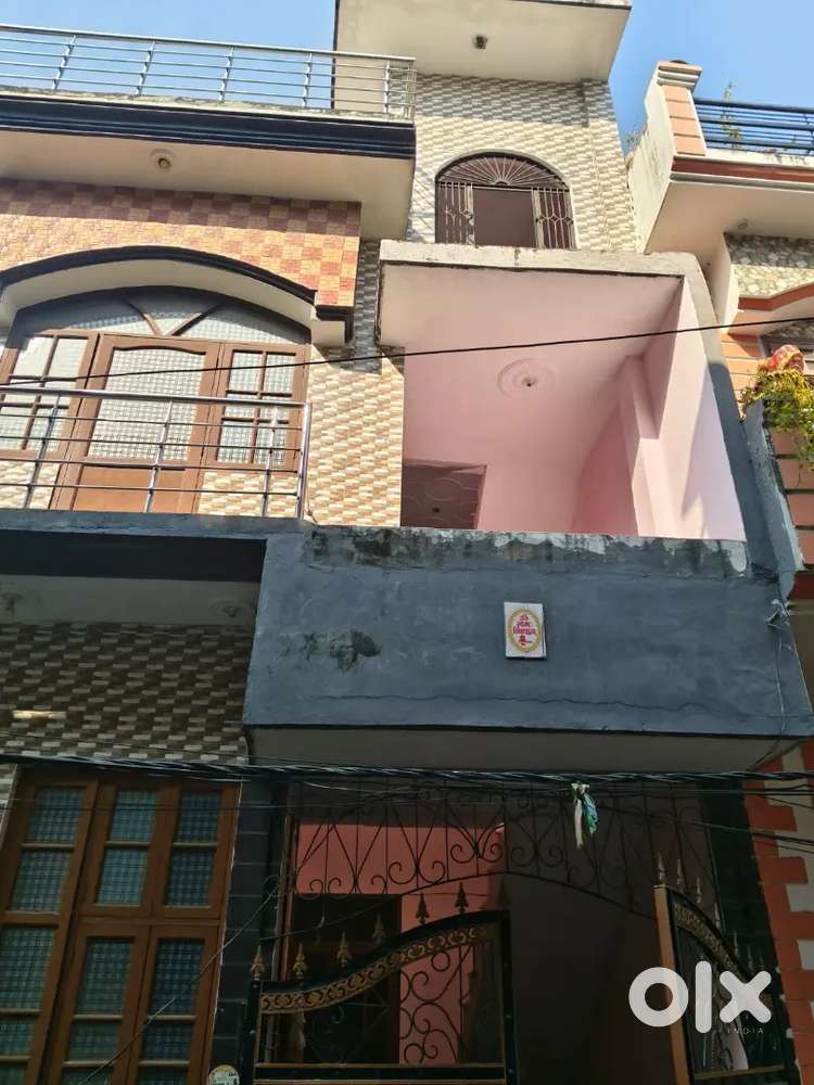 2 Room Set Available in Aadarsh Nagar