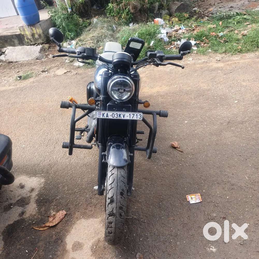 Jawa 42 Bobber 1.5 years old bike good condition
