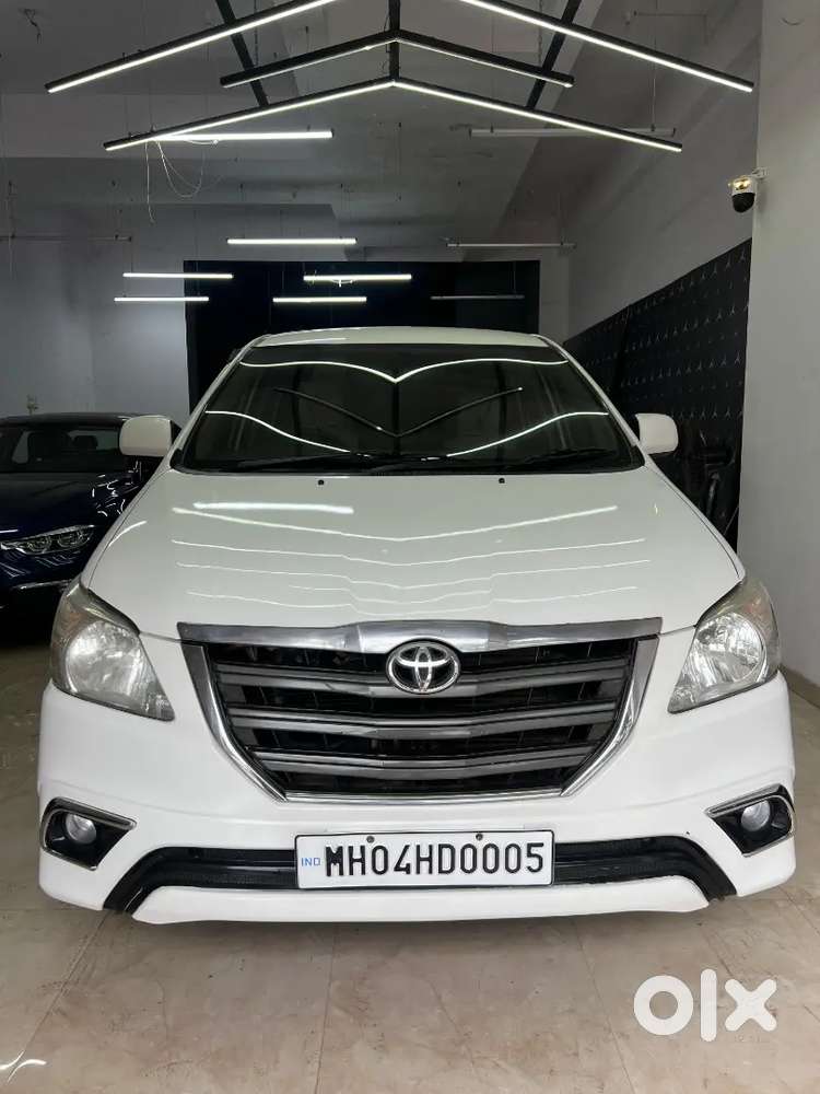 Toyota Innova 2016