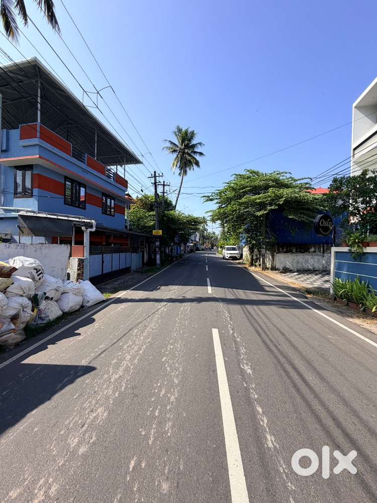 main road frontage footsteps on airport, ananathapuri hospital,Mot mal