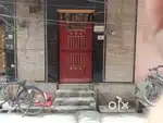 25 gaj ka ghar hai  Ghar Ki registry Bani Hui hai