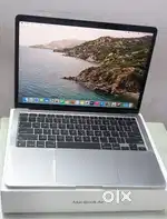 Apple Macbook Air M1 - 13.3 - 8GB/ 256GB SSD