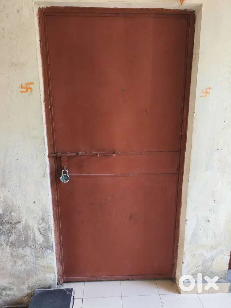 All the Families,,, bachelors, working man women etc