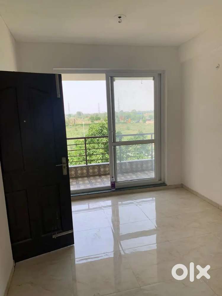 PE BLOCK, GROUND FLOOR SEMI FURNISHED READY TO MOVE GATED SOCTIETY...