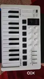 Keyboard and piano
