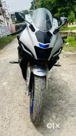 Yamaha r15 v4 m