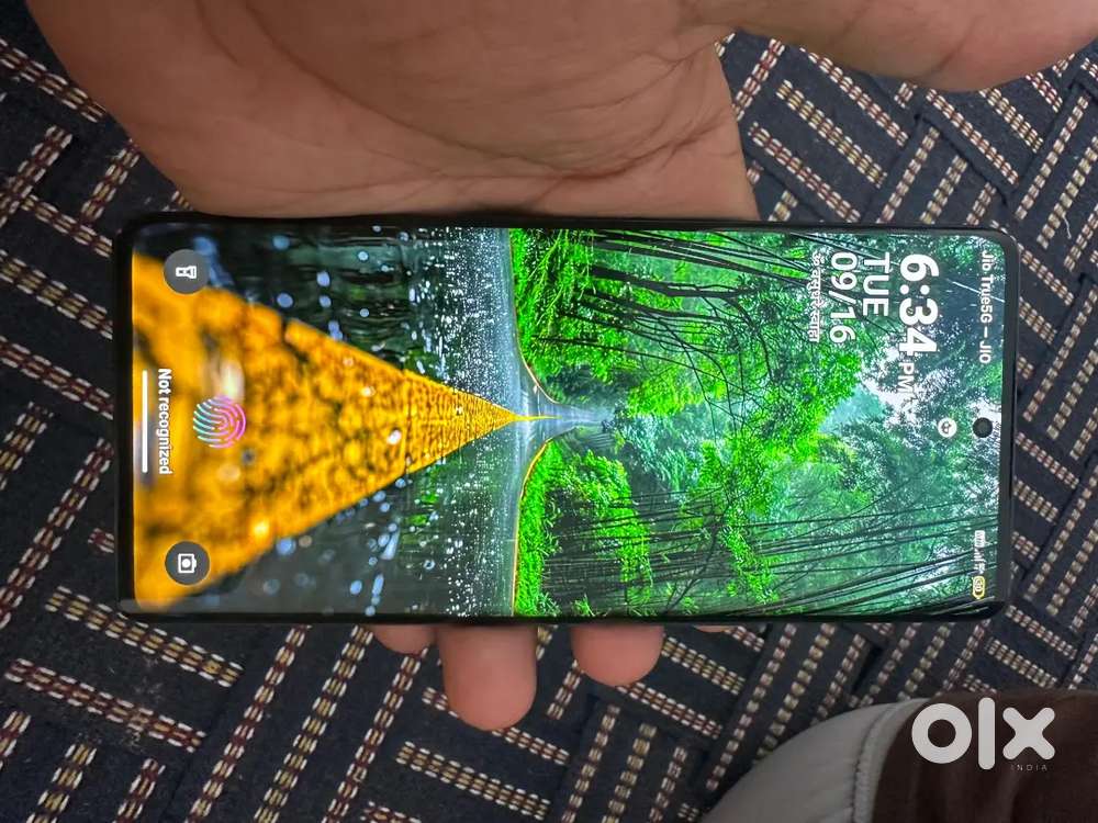 Lava blaze curve 5g (8+6 ram ,128gb storage)