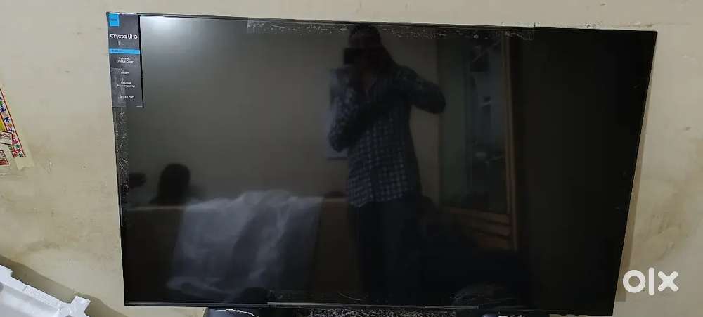 Samsung tv -43 inches 4k ultra hd Android TV excellent condition.