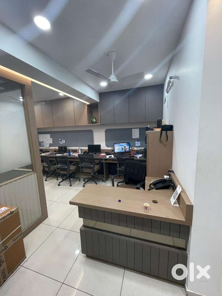  રાજકોટના પ્રાઈમ એવા લોકેશન નાના મૈવા મેઈન રોડ ઉપર ઓફિસ વેચવાની છે