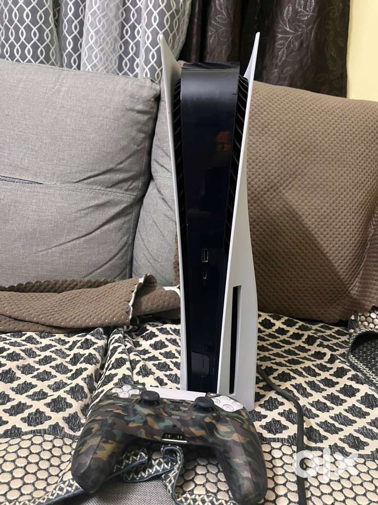 PS 5 fat disc edition for sale at Rs. 39,000