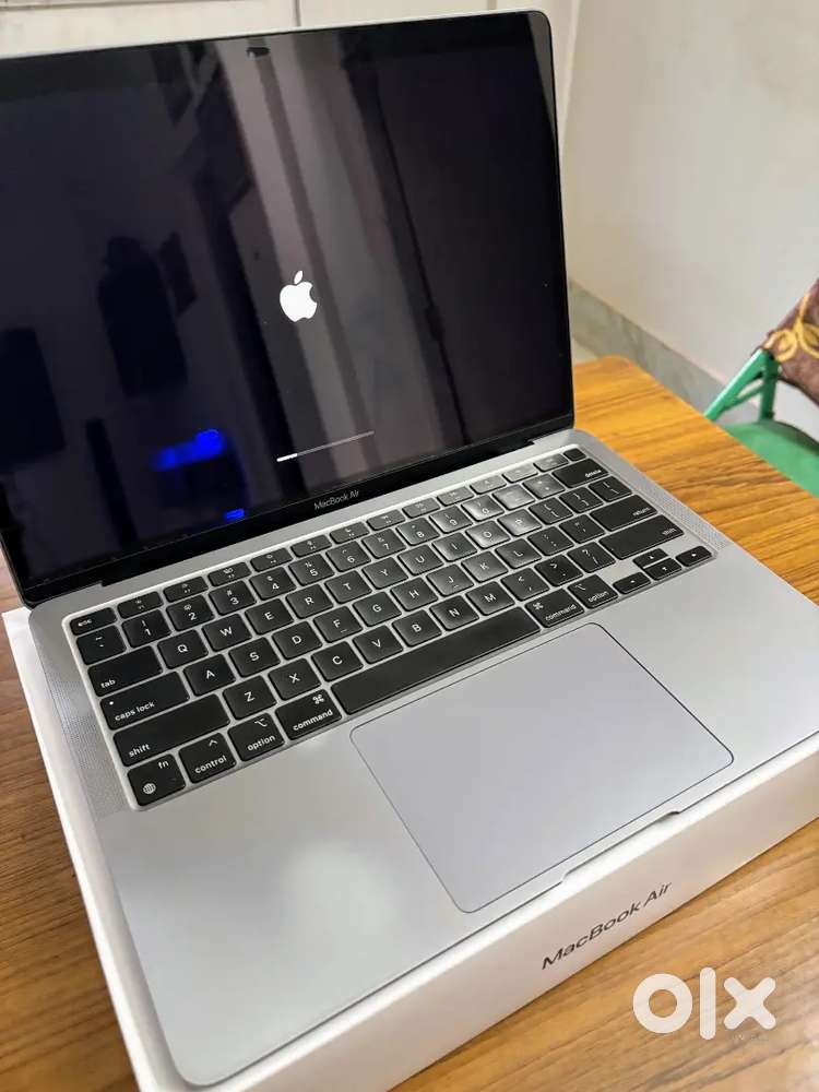 Apple Macbook Air M1, Latest MacOS, Excellent condition