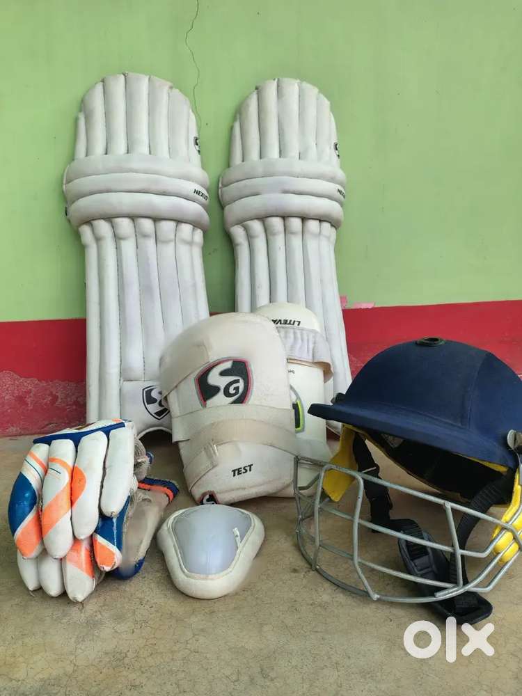 SG cricket kit