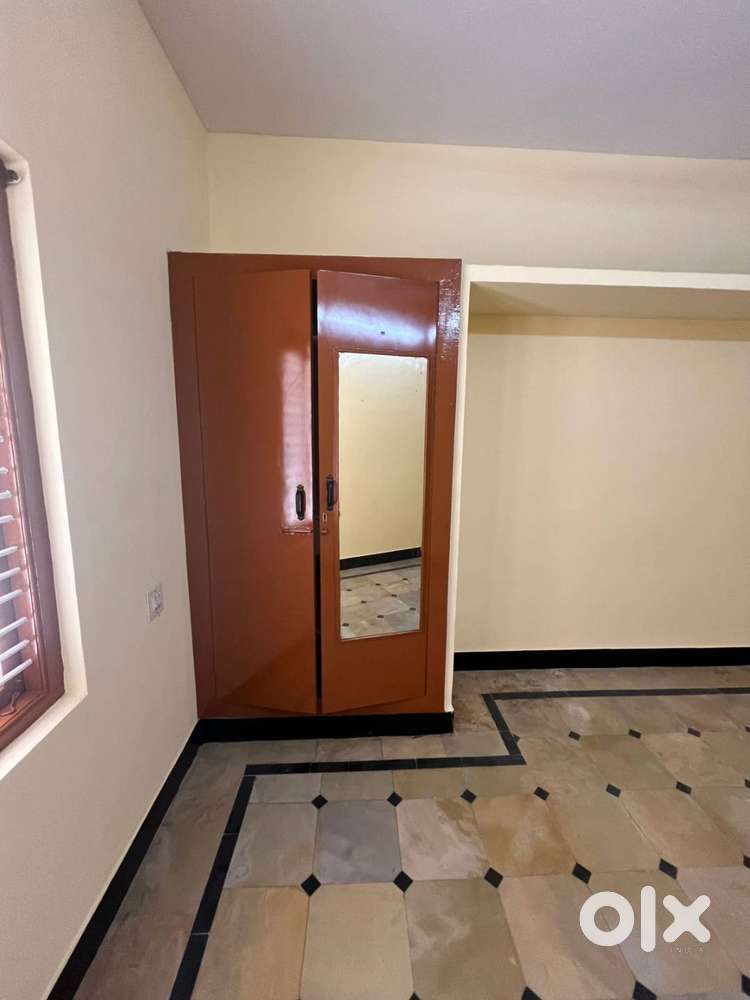 2BHK Apartment Available for LEASE in KR PURAM - US0513