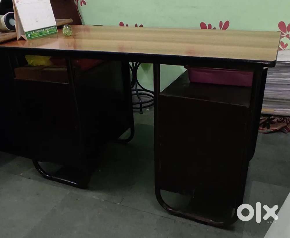 Urgnt Sale Office Table Good Condition For Use