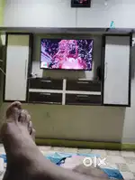 l. E. D tv